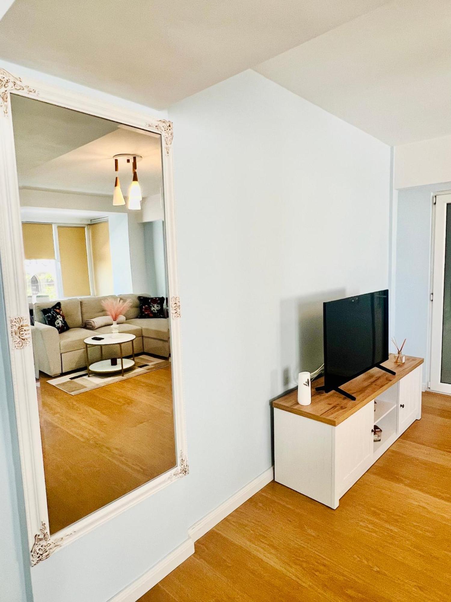 Apartment Piata Ovidiu 14